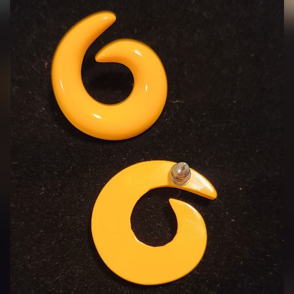 Vintage 80's- 90's  Earrings - Picture 2 of 2